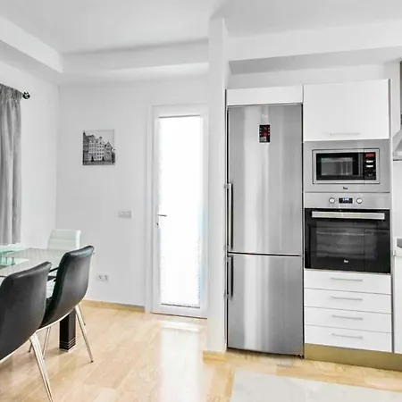 Playa De Fanabe Sleeps 8 Pool Air Con Wifi ヴィラ