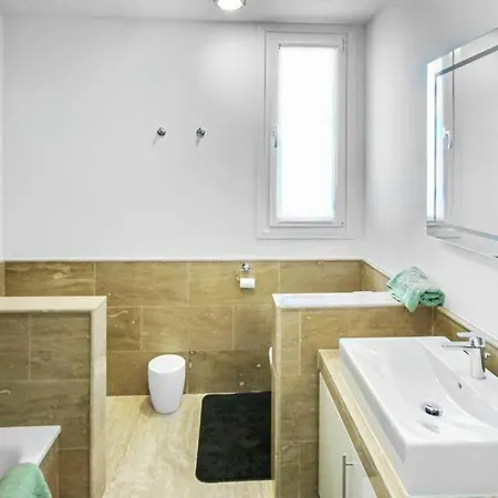 Playa De Fanabe Sleeps 8 Pool Air Con Wifi * Costa Adeje (Tenerife)