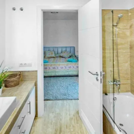 Villa Playa De Fanabe Sleeps 8 Pool Air Con Wifi